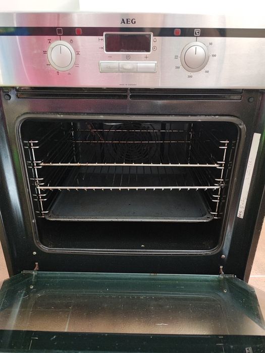 Forno de encastrar da AEG