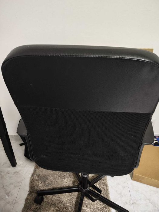 Vendo Cadeira de Escritório