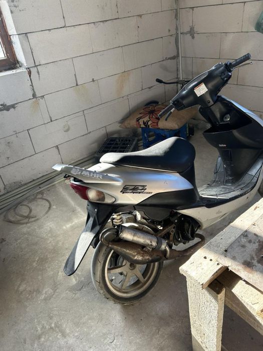 Продам скутер сузукі