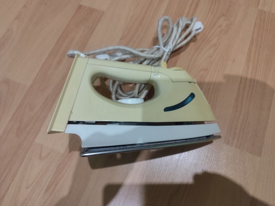 Продам утюг в рабочем состоянии