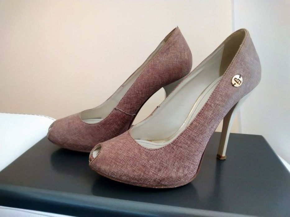 Obcasy szpilki peep toe r.37 brązowe brąz beżowe beż