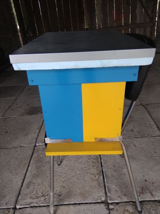 Ule,ul odkładowy,odkładówka,pszczoły,miód,wosk,węza,pasieka,pszczelars