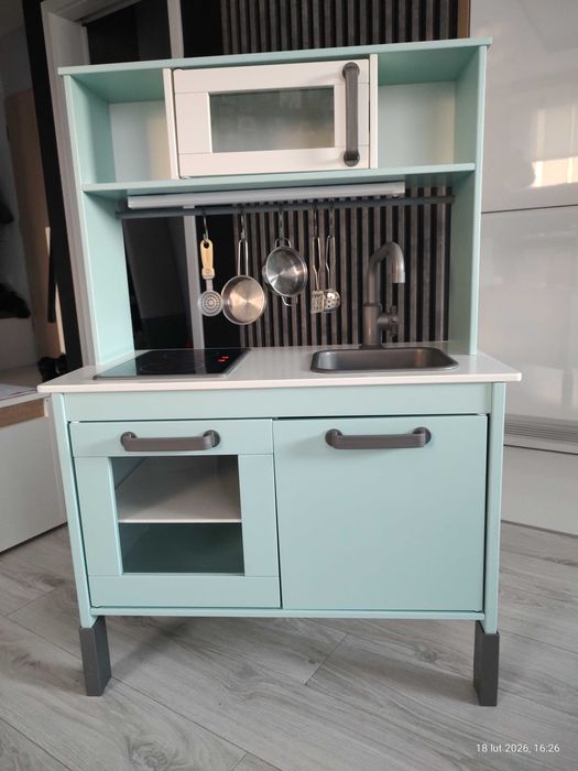 Miętowa kuchnia dla dzieci ikea