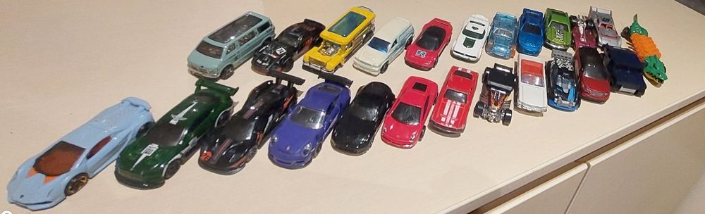 Машинки хотвилс 24 шт