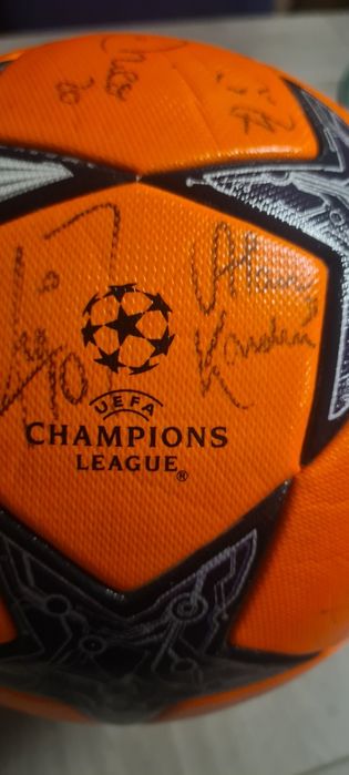 Bola autografada 4°final da liga dos campeões 2014