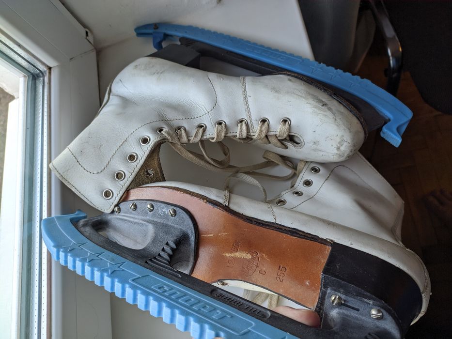 Коньки для фигурного катания