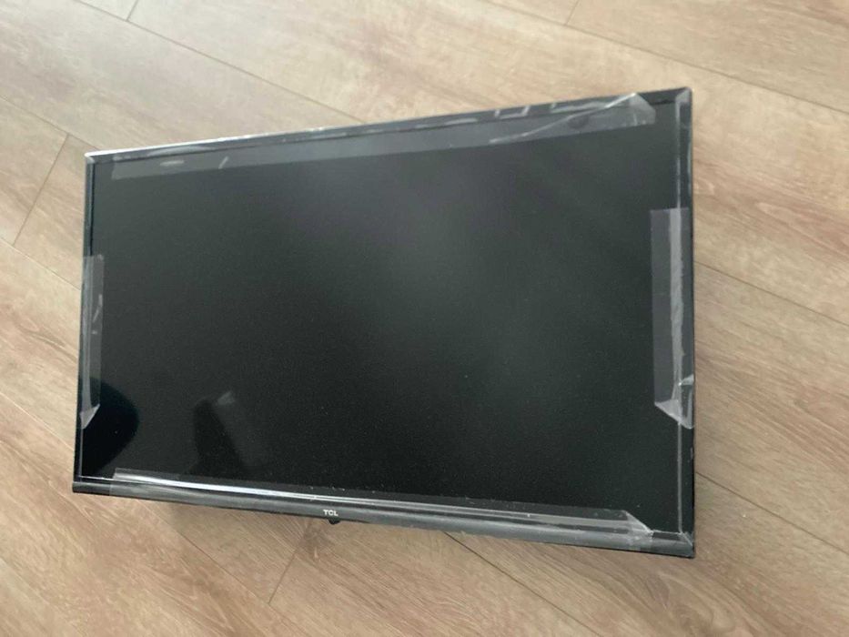 TV LED TCL 32 polegadas nova