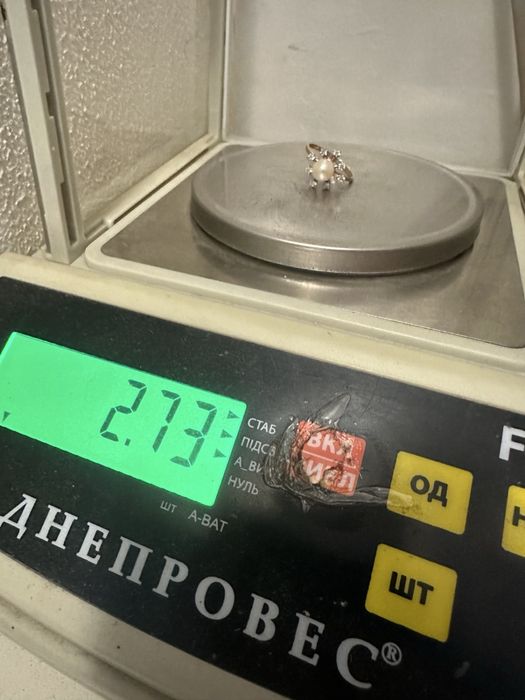 Кольцо золотое с жемчугом  585, р.18,5 вес 2,73 грамма каблучка