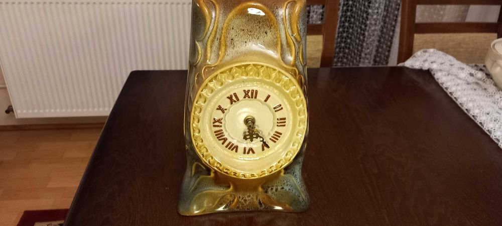 Stary zegar Predom  zegar  Mirostowice Zegar PRL porcelit