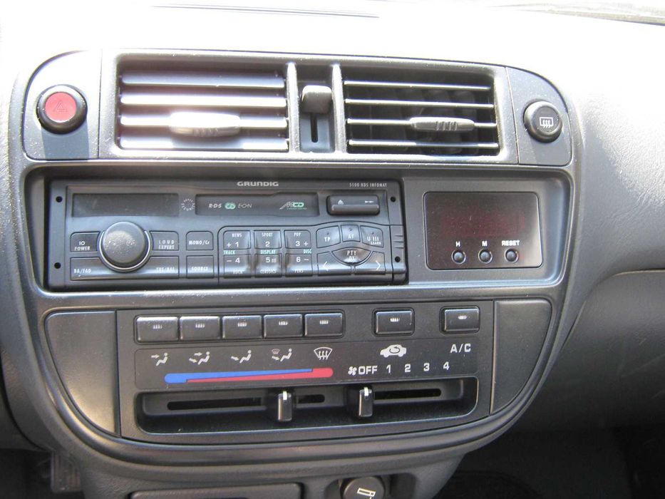 Honda Civic 1.4i  3 portas C/ AC