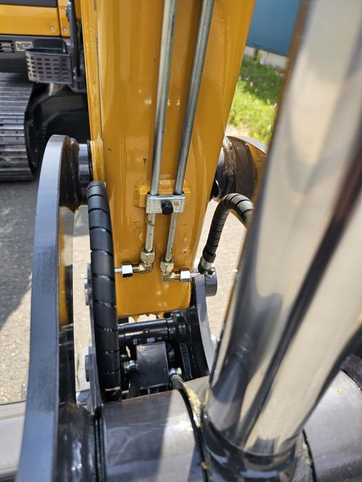 Mini escavadora giratória 6T (2026)