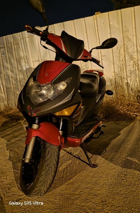 Vendo keeway ry6 sport de 2017 
Mota em bom estado 
Com 19 631 km
Mota