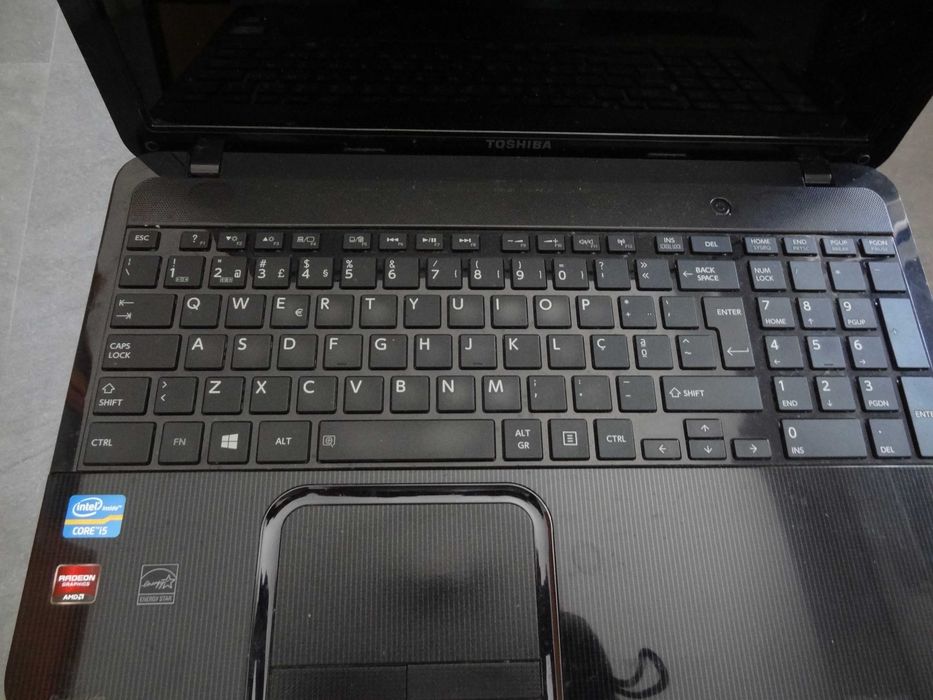 Carcaça touchpad Toshiba L850, restantes peças sob consulta Corroios