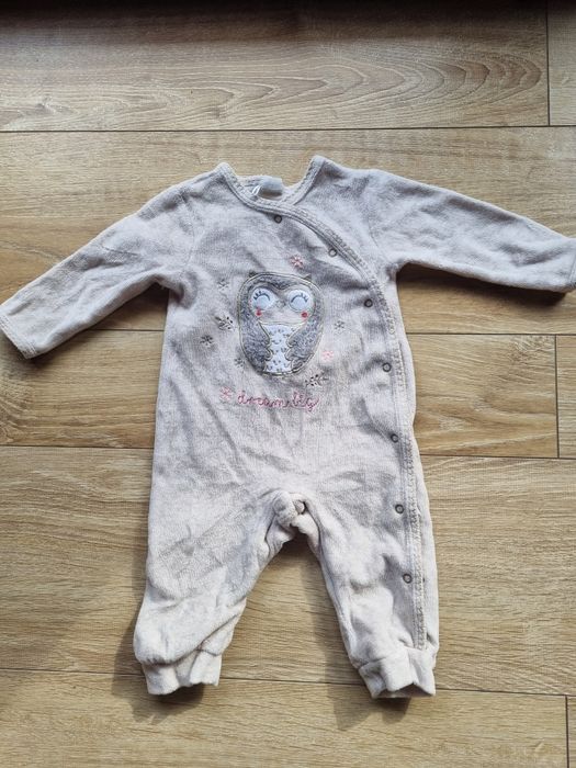 Ubranka dla dziewczynki r. 68