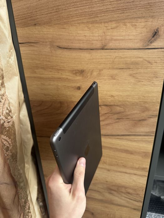 Планшет  iPad 7Gen 32Gb 10.2” Wi-Fi +LTE
