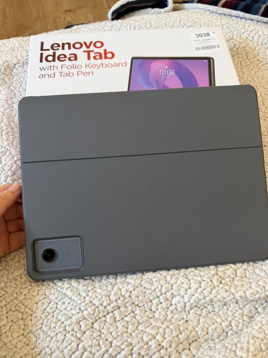 Tablet Lenovo Idea Tab + Teclado e Caneta (Como Novo)