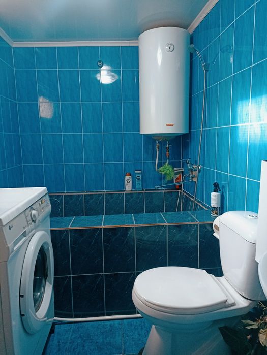 Посуточно квартира 2 кім.  здається