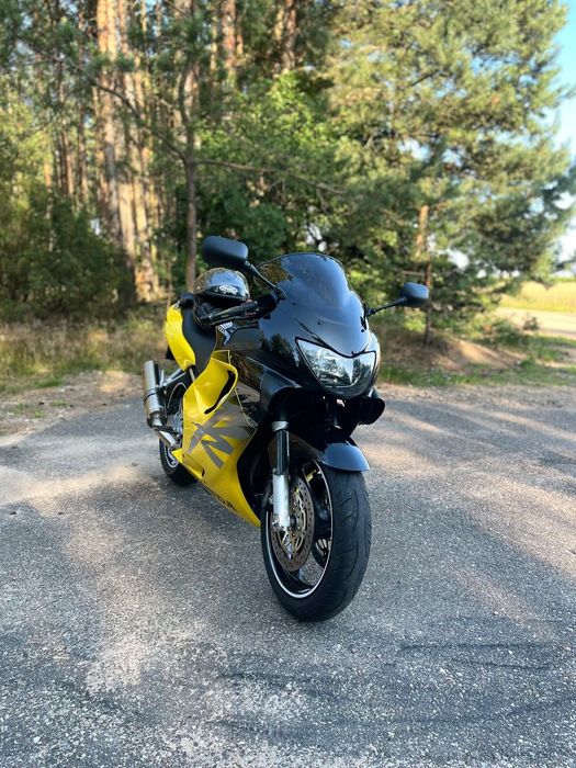 Honda CBR HONDA CBR 600f F4 2000 rok