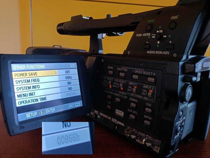 Panasonic AG HMC 151 + baterie super stan