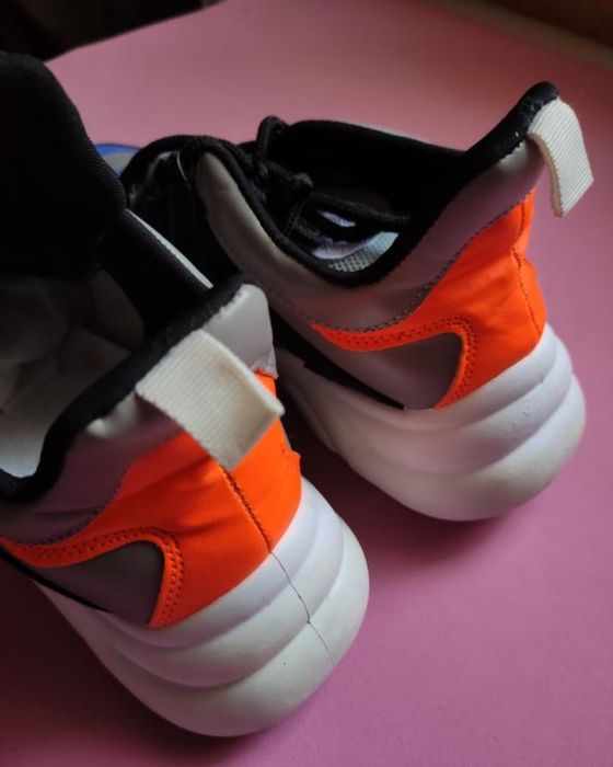 Кросівки Нові , спортивні