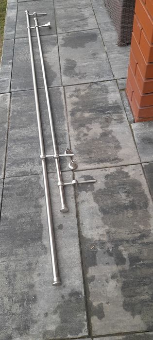 Sprzedam  2 karnisze