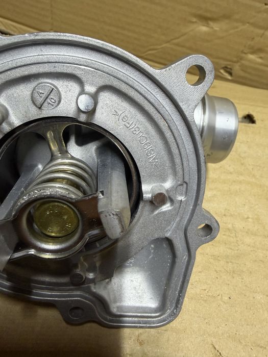 Termostat mercedes amg m139 orginal