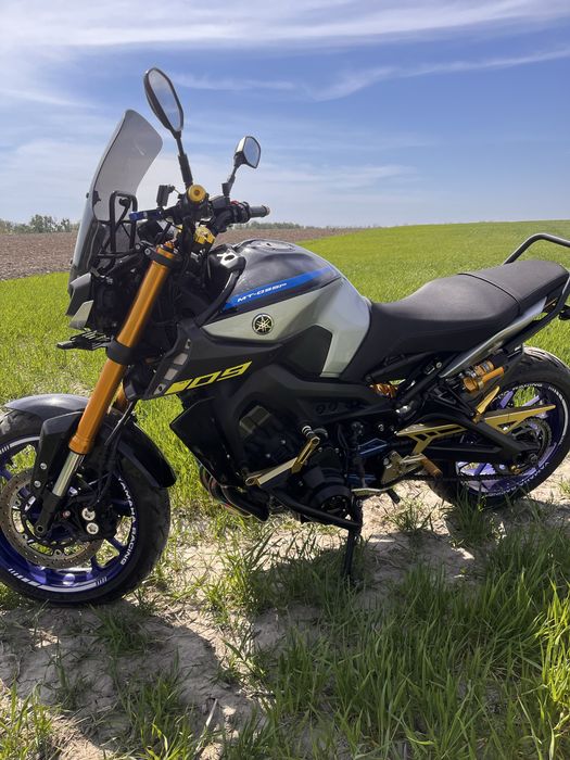 yamaha - mt09 SP