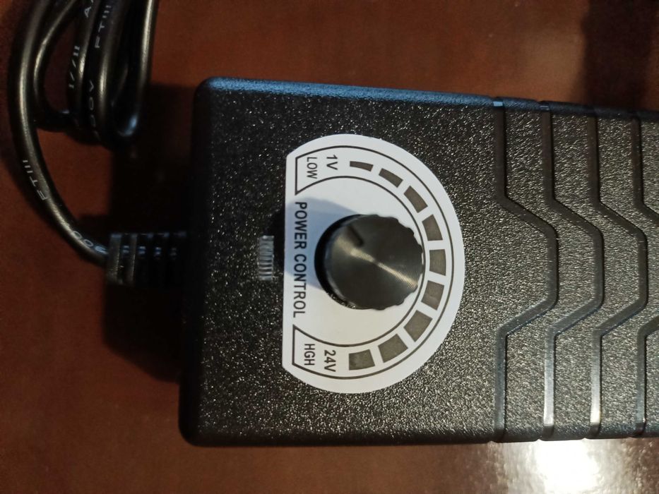 регулируемый блок питания 1-24 В -2 А