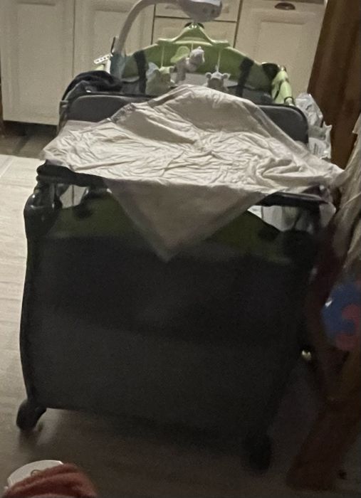 Łóżeczko turystyczne dla dzieci niemowląt kompeltne bardzo dobry stan