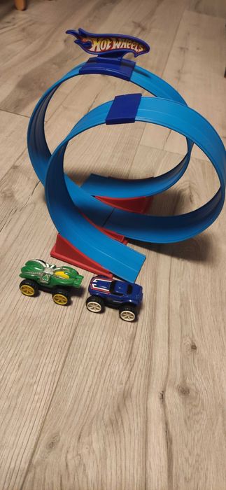 Hot Wheels Pętla
