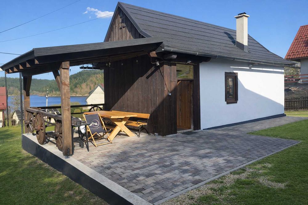 Domek w Górach nad Jeziorem