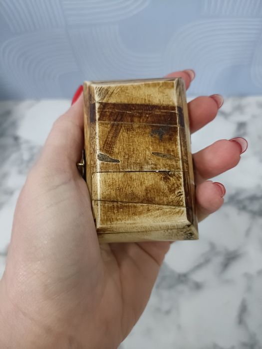 Mini szkatułka na biżuterię