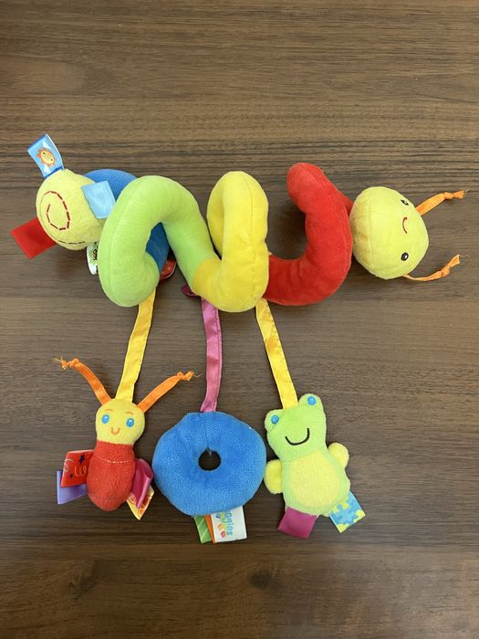 Мяка іграшка спіраль на автокрісло, візочок, ліжечко