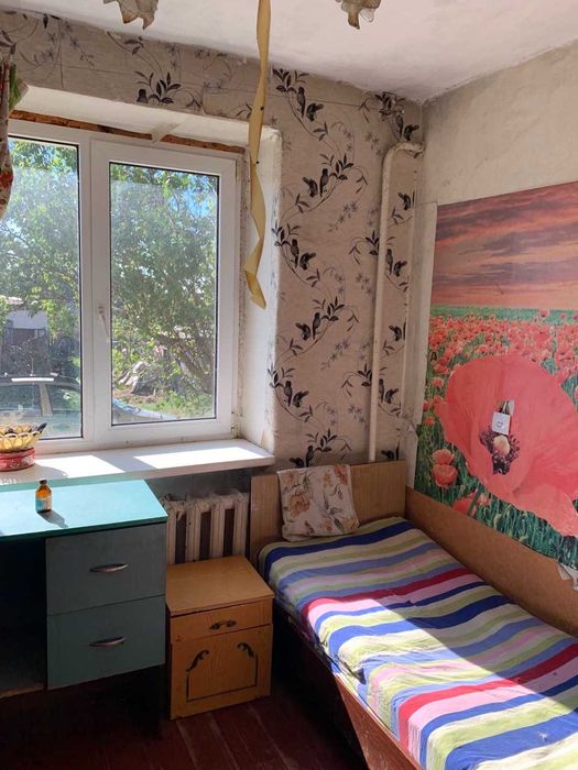 Продаю двокімнатну квартиру  "чешка"( р-он Пашини)