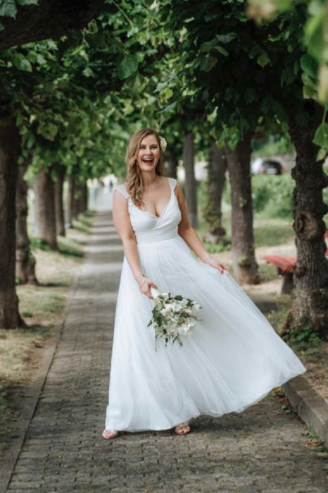 Вессільна сукня з фатину h&m