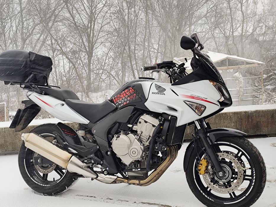 Продам мотоцикл Honda CBF 600sa