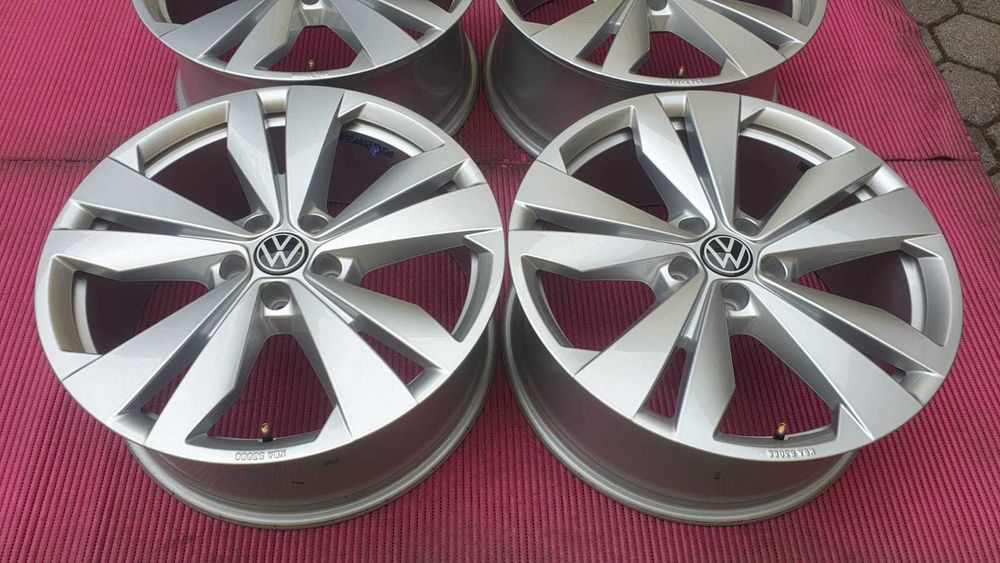 3879-Jantes 19 5x112 Originais VW ID4 ID5 Golf Passat Tiguan etc.