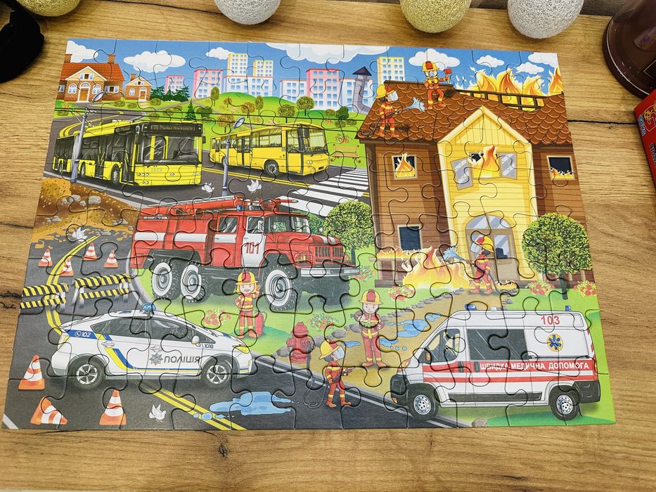 Дитячі Пазли "Транспорт" Спецмашини 88 елементів