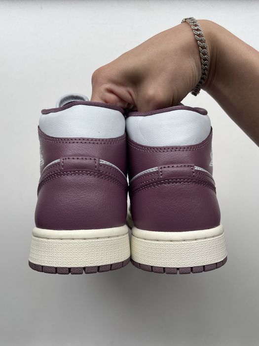 Кросівки Nike Air Jordan 1 Mid 'Sky J Mauve'