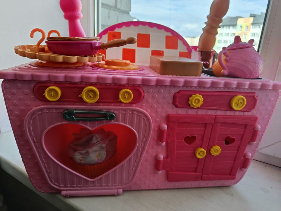 Дитяча іграшка " кухня -кафе"