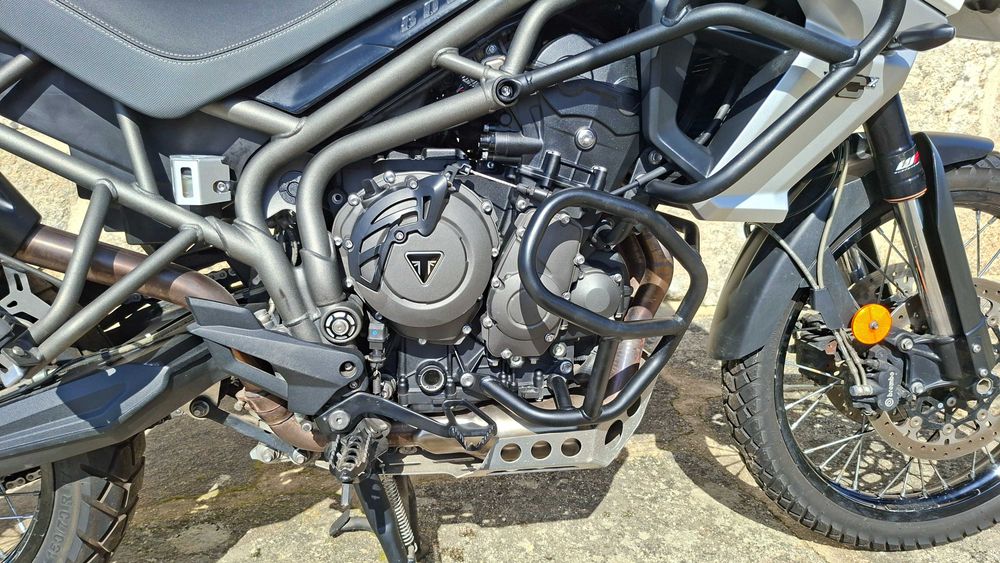 Triumph Tiger 800 XCX