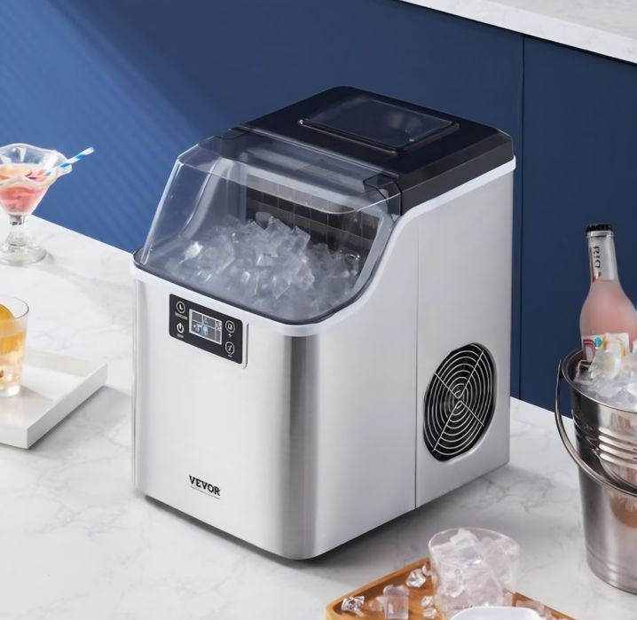 MAQUINA DE GELO GRANDE  NOVA......