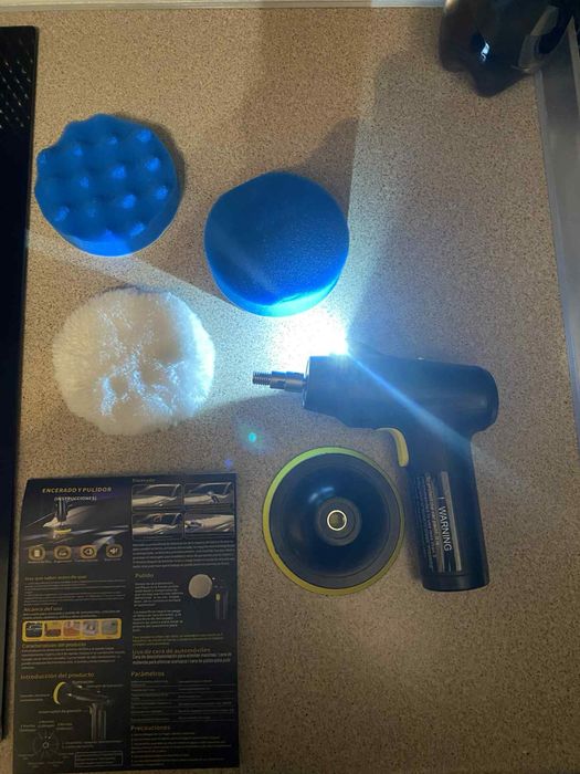 Bezprzewodowa polerka samohodowa, czyszczenie domowe, stan idealny