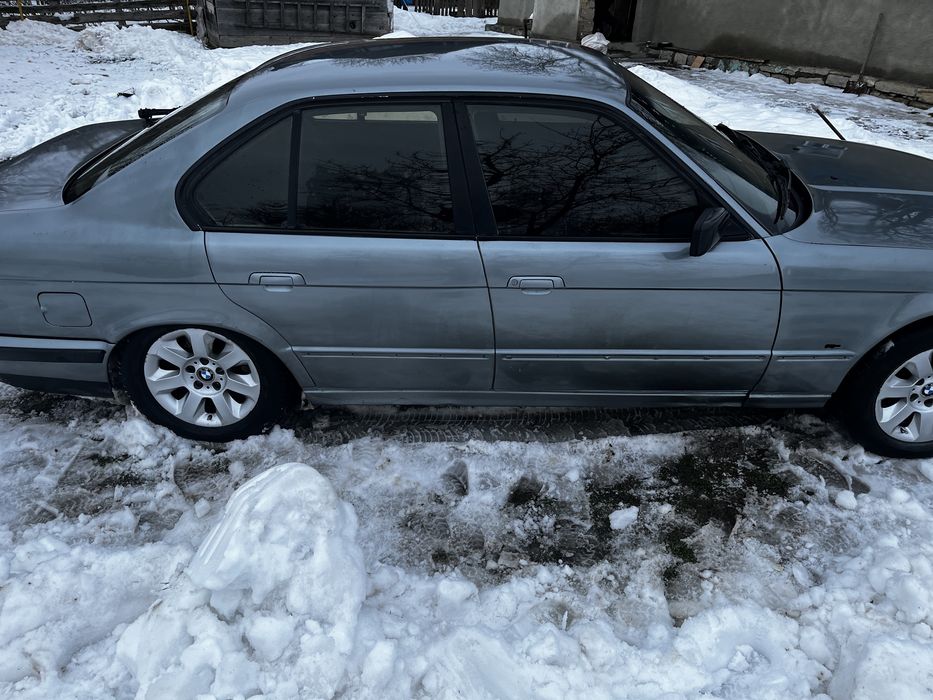 Продам бмв е 34
