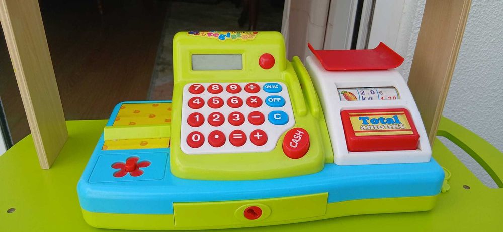 Conjunto de brinquedos / Lojinha