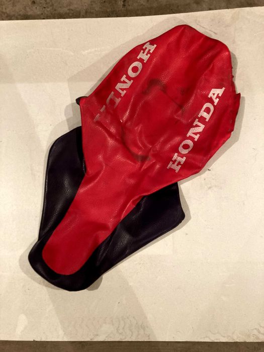 Чехол на сиденье HONDA XR 250