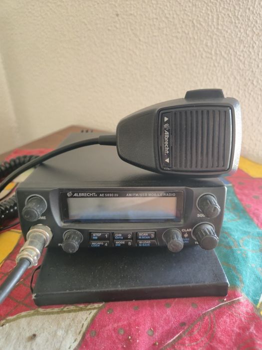 Rádio Albrecht AE 5890 EU AM FM SSB 10m CB