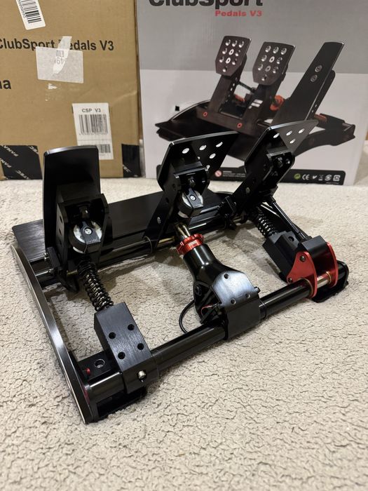 У наявності! Fanatec V3 Pedals (PC/PS/Xbox)