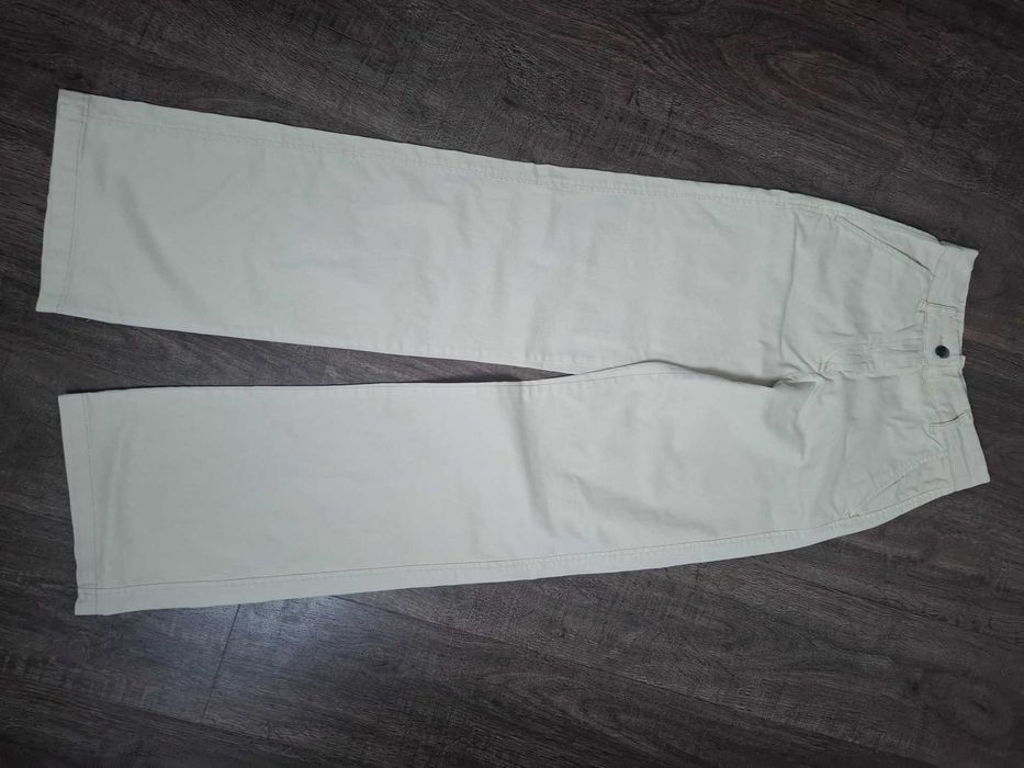 Beżowe proste spodnie (471)