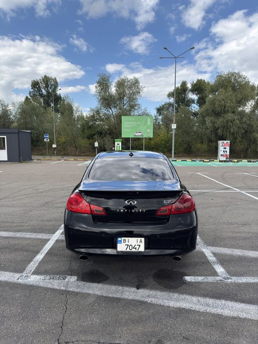 Infiniti g37 2013